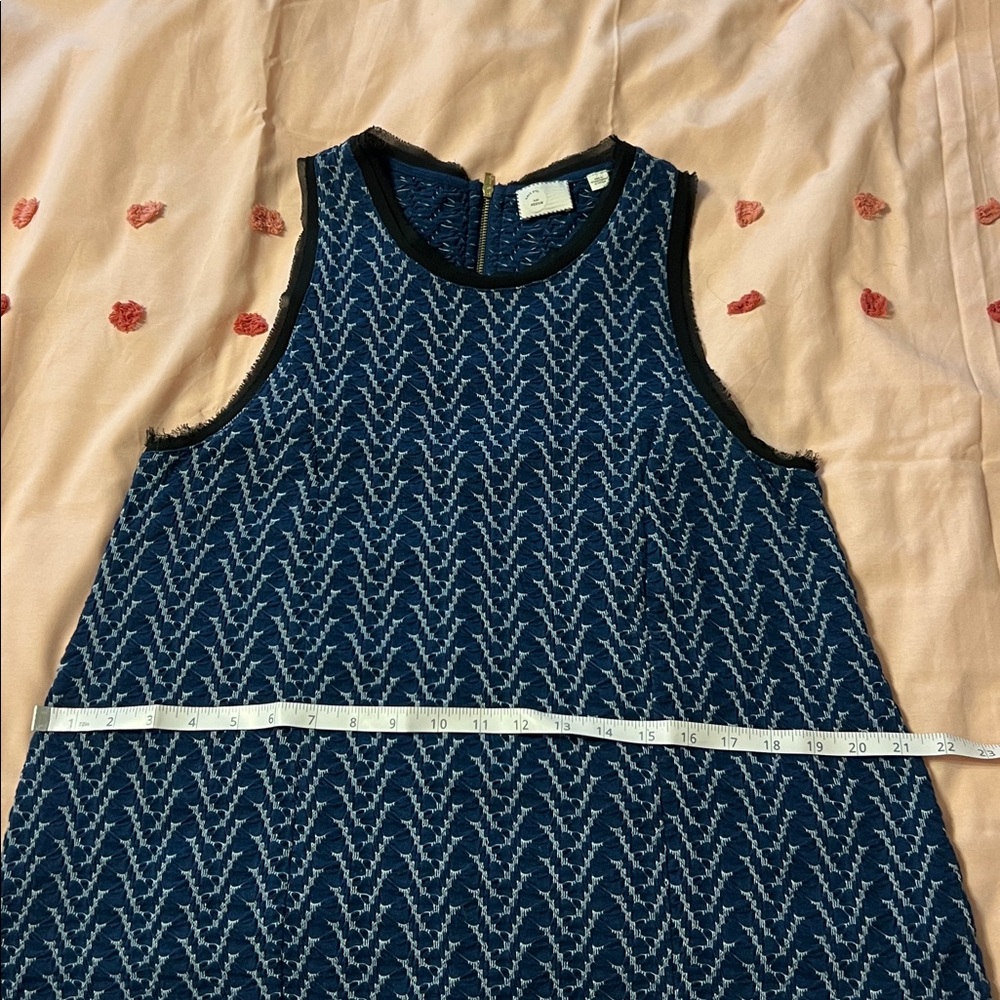 Anthropologie Textured Jacquard Sleeveless Top Dark Blue Geometric Tank Medium - Picture 9 of 12